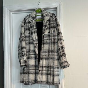 Old Navy Plaid Women's Jacket in Black and White
